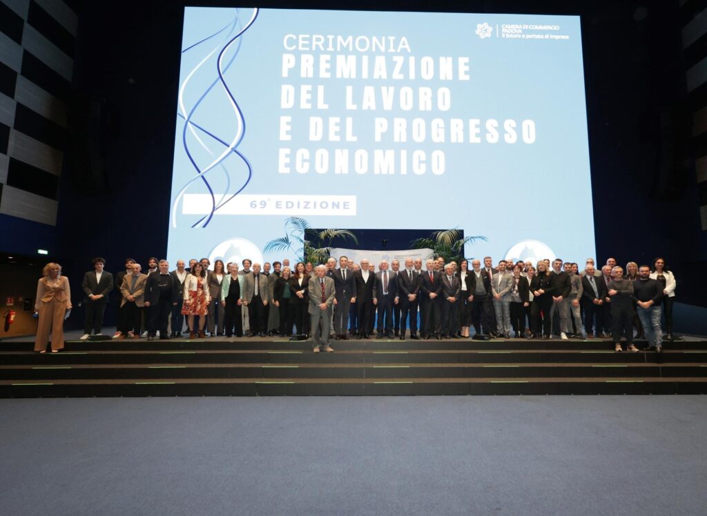 VENETO ECONOMY - Premi del lavoro e del progresso: dall'abito storico al denim sostenibile